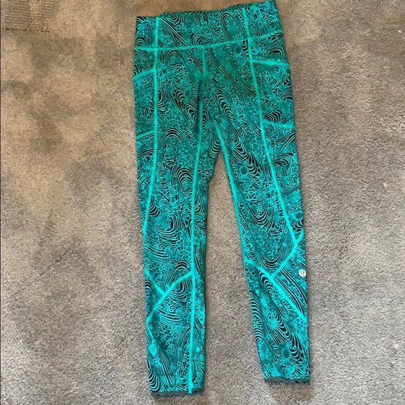 lululemon athletica Pants - Lululemon running tights - size 4